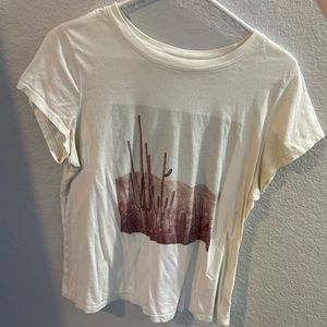 Universal Thread Women's Cactus Short Sleeve T-shirt